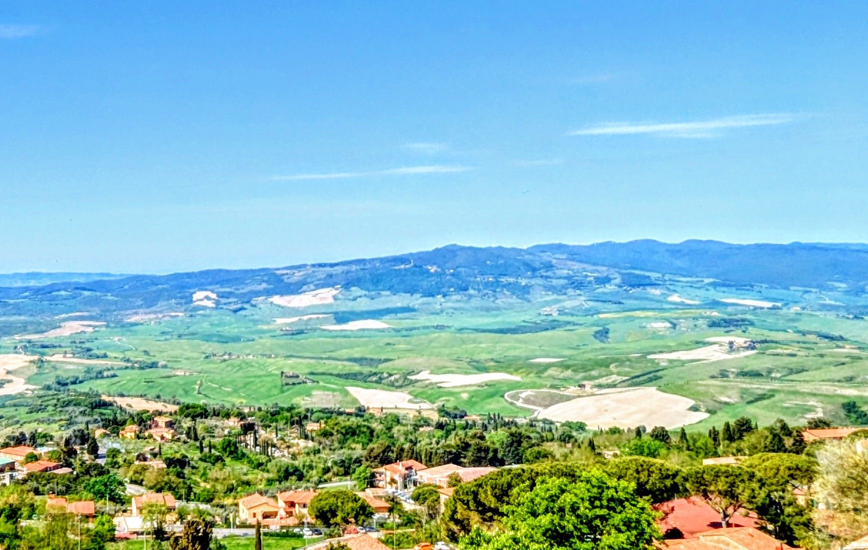 Volterra in April and back via Castellina